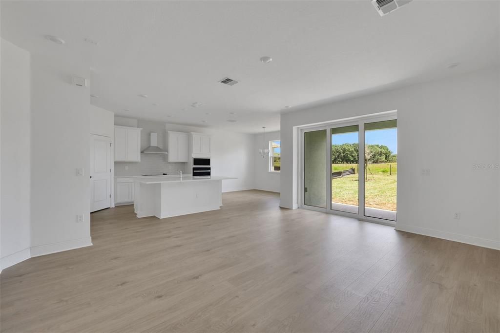 For Sale: $809,990 (5 beds, 4 baths, 3065 Square Feet)