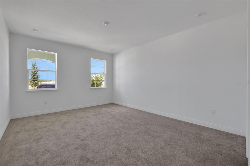 For Sale: $809,990 (5 beds, 4 baths, 3065 Square Feet)