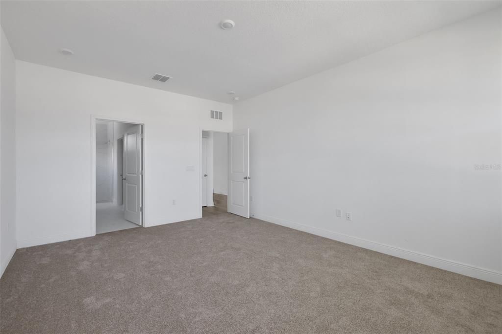 For Sale: $809,990 (5 beds, 4 baths, 3065 Square Feet)