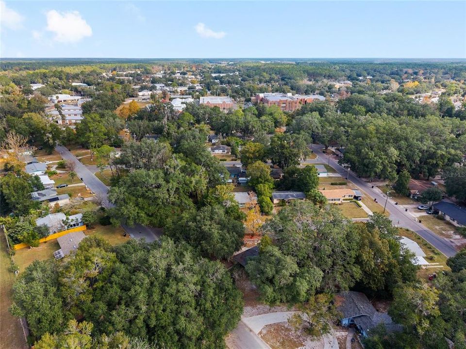 待售: $154,900 (3 贝兹, 1 浴室, 1085 平方英尺)