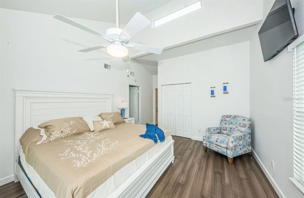 For Rent: $14,000 (3 beds, 2 baths, 1700 Square Feet)