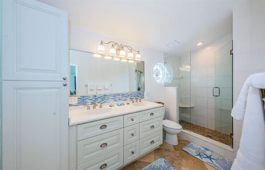 For Rent: $14,000 (3 beds, 2 baths, 1700 Square Feet)