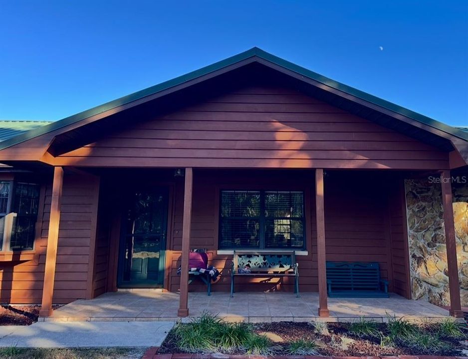 待售: $999,999 (3 贝兹, 2 浴室, 2282 平方英尺)