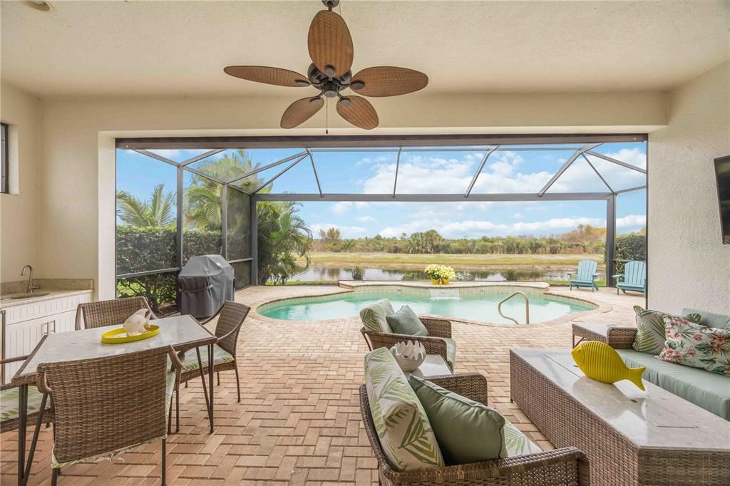 For Sale: $795,000 (3 beds, 3 baths, 2194 Square Feet)