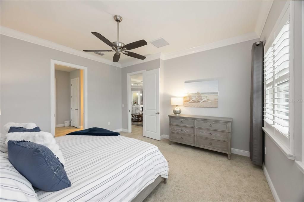 For Sale: $795,000 (3 beds, 3 baths, 2194 Square Feet)