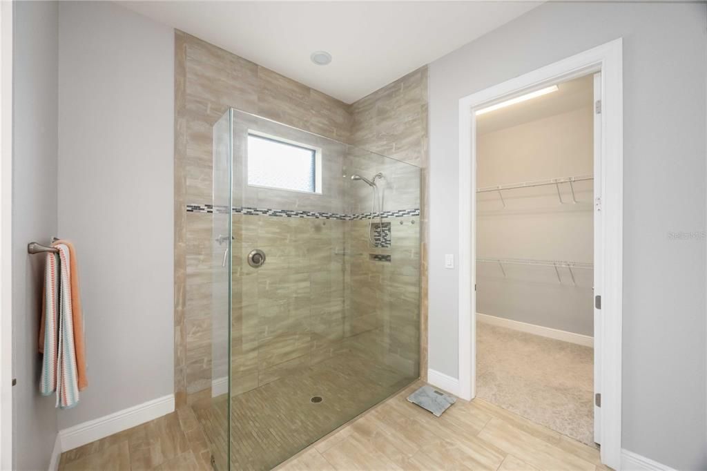 For Sale: $795,000 (3 beds, 3 baths, 2194 Square Feet)