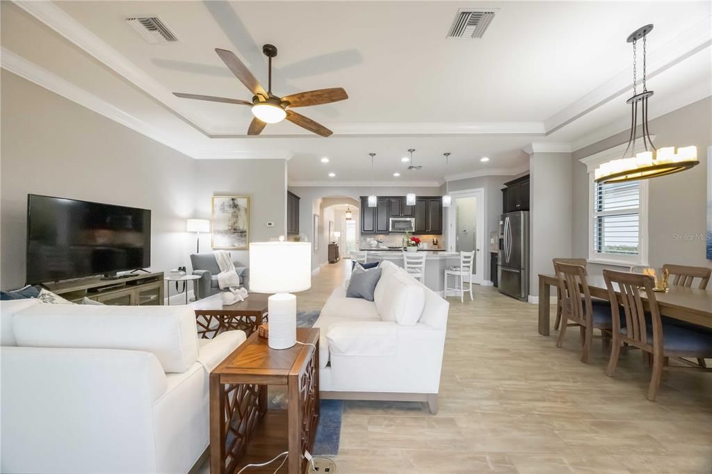 For Sale: $795,000 (3 beds, 3 baths, 2194 Square Feet)