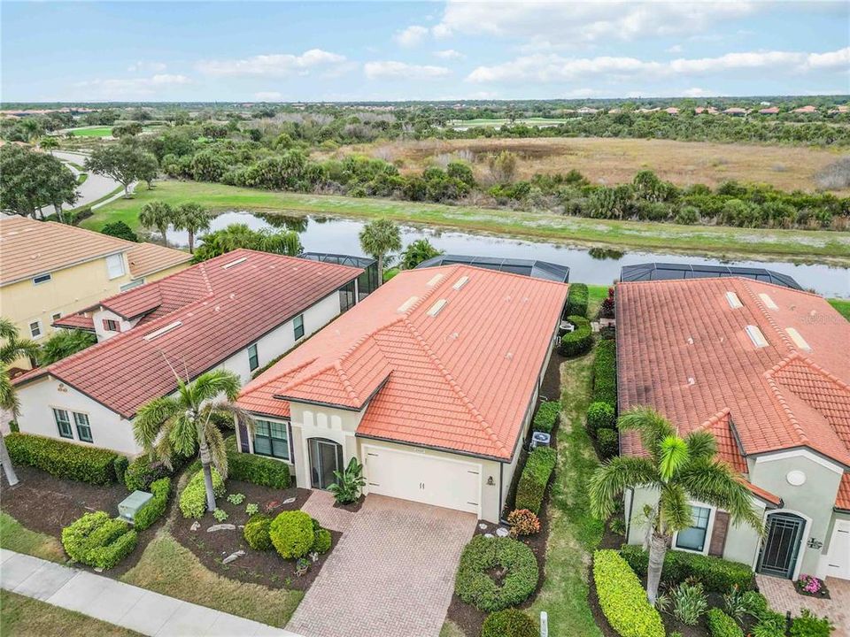 For Sale: $795,000 (3 beds, 3 baths, 2194 Square Feet)