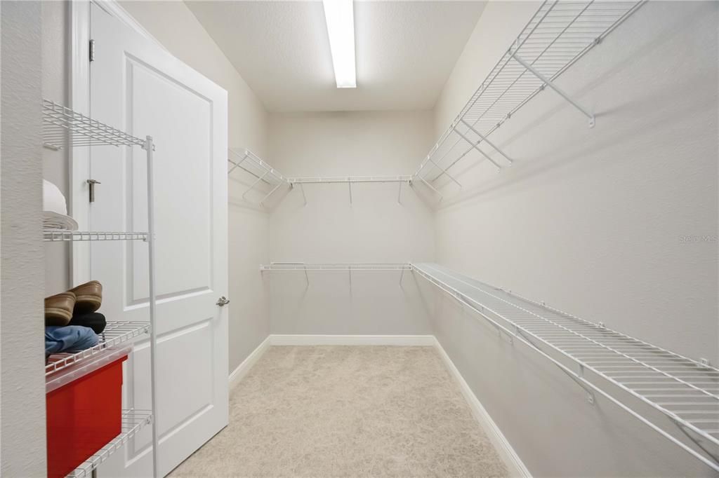 For Sale: $795,000 (3 beds, 3 baths, 2194 Square Feet)