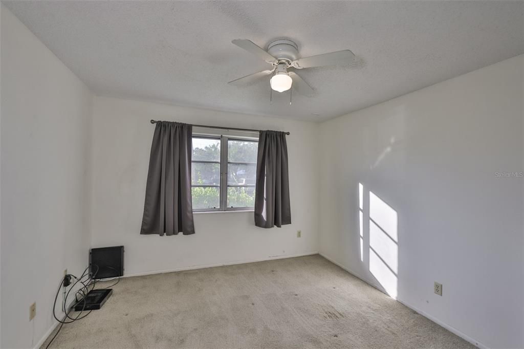 出租: $1,795 (2 贝兹, 2 浴室, 800 平方英尺)