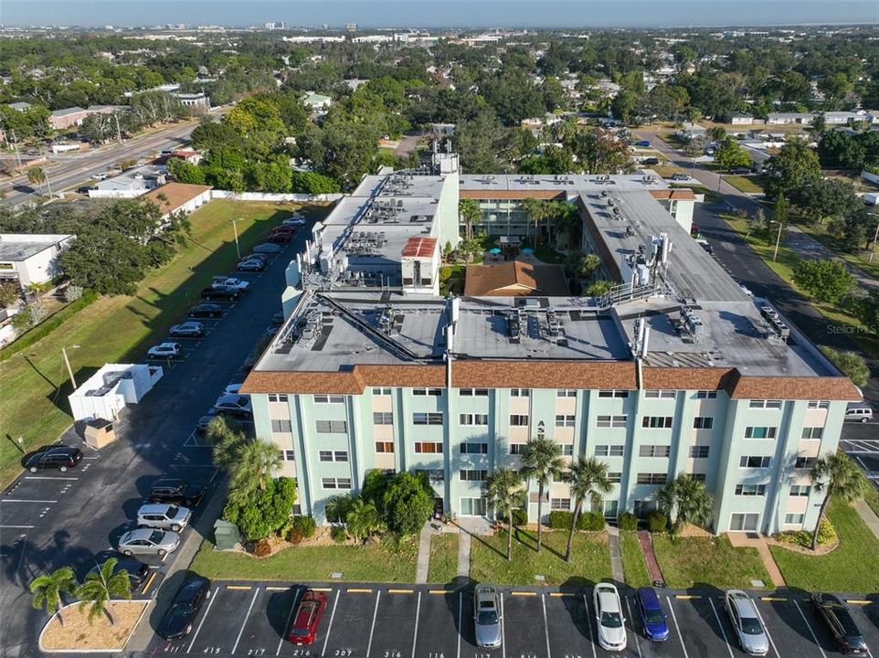 出租: $1,795 (2 贝兹, 2 浴室, 800 平方英尺)