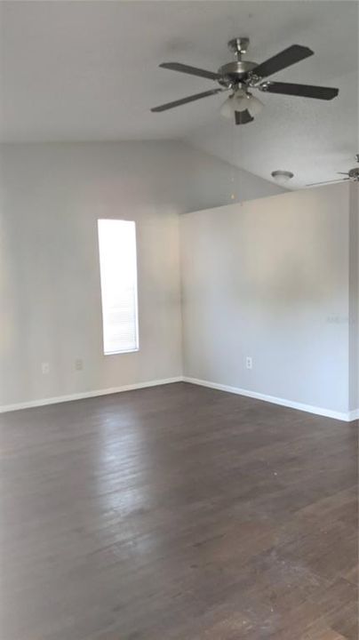 出租: $1,650 (2 贝兹, 2 浴室, 955 平方英尺)