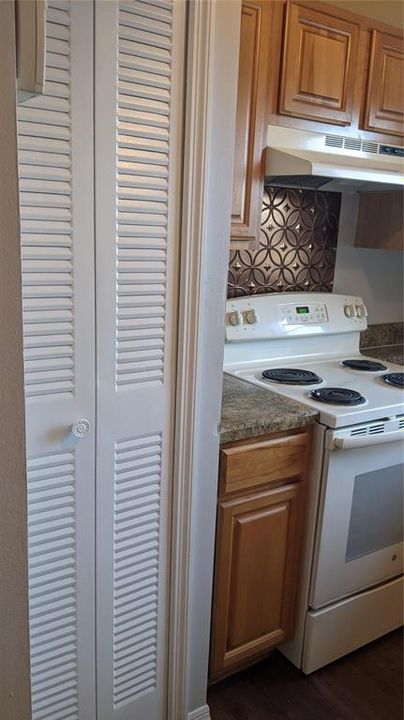 出租: $1,650 (2 贝兹, 2 浴室, 955 平方英尺)