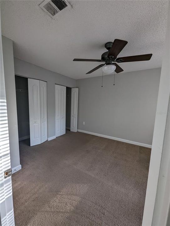 For Rent: $1,600 (3 beds, 2 baths, 993 Square Feet)