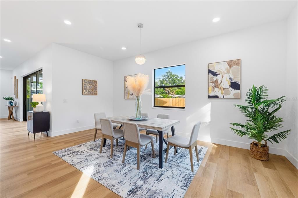 En Venta: $1,379,000 (4 camas, 3 baños, 3027 Pies cuadrados)