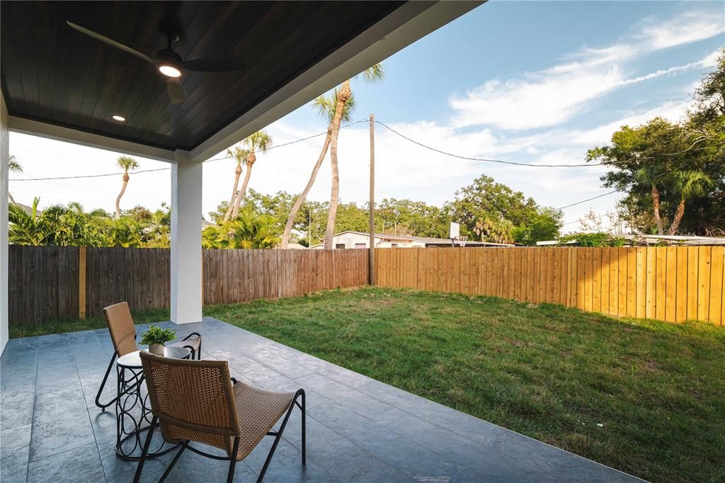 En Venta: $1,379,000 (4 camas, 3 baños, 3027 Pies cuadrados)