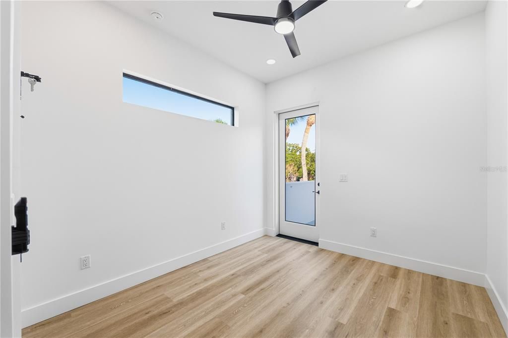 En Venta: $1,379,000 (4 camas, 3 baños, 3027 Pies cuadrados)