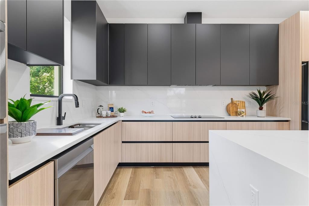 En Venta: $1,379,000 (4 camas, 3 baños, 3027 Pies cuadrados)