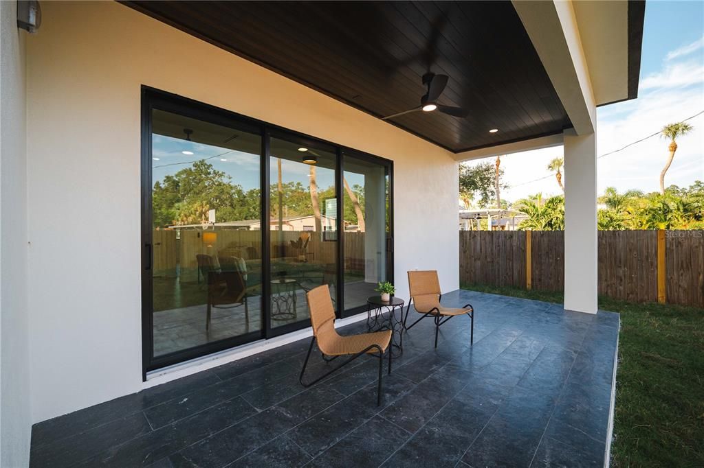 En Venta: $1,379,000 (4 camas, 3 baños, 3027 Pies cuadrados)