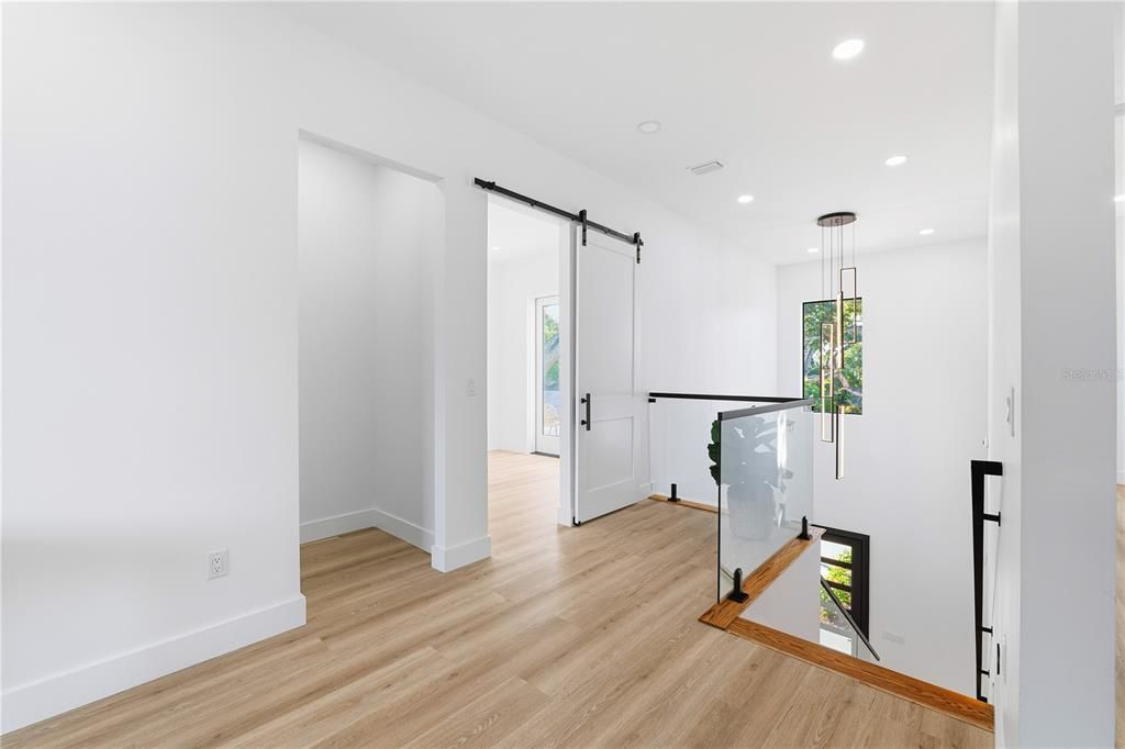 En Venta: $1,379,000 (4 camas, 3 baños, 3027 Pies cuadrados)