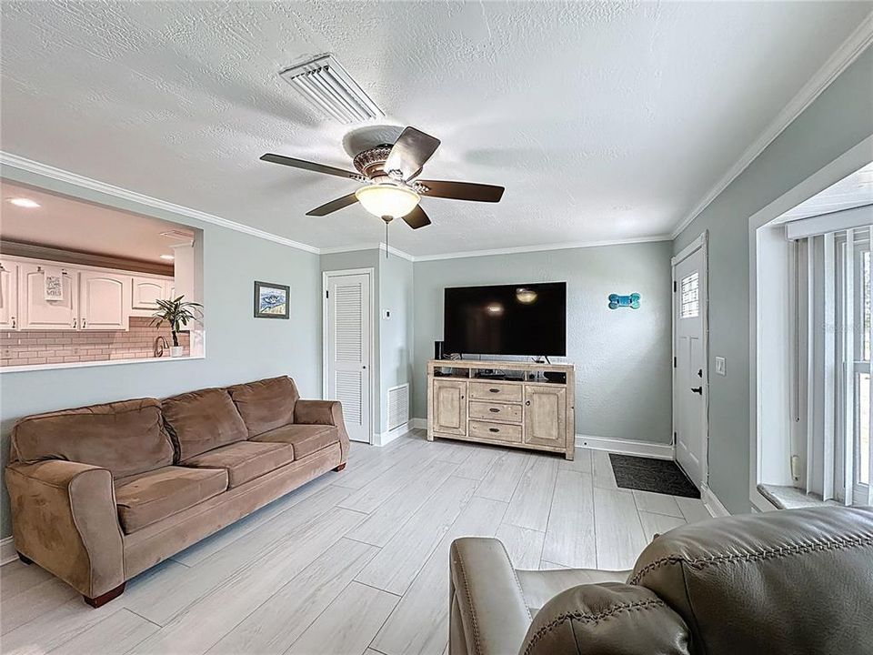 待售: $349,900 (3 贝兹, 2 浴室, 1448 平方英尺)