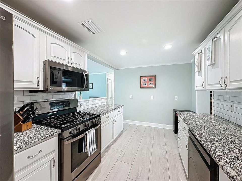 待售: $349,900 (3 贝兹, 2 浴室, 1448 平方英尺)