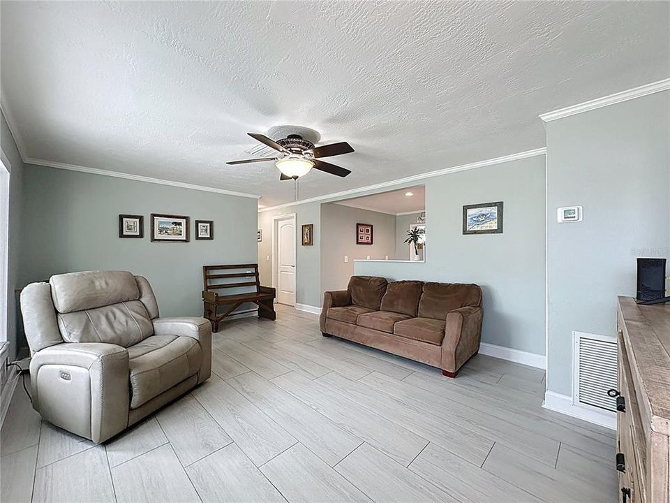 待售: $349,900 (3 贝兹, 2 浴室, 1448 平方英尺)