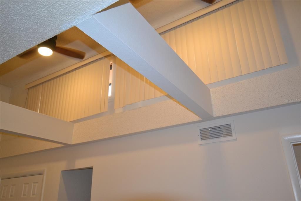 For Rent: $1,995 (2 beds, 2 baths, 1200 Square Feet)