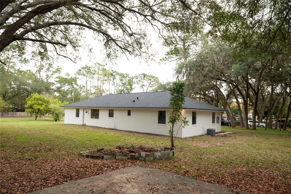 For Sale: $399,900 (3 beds, 2 baths, 1529 Square Feet)