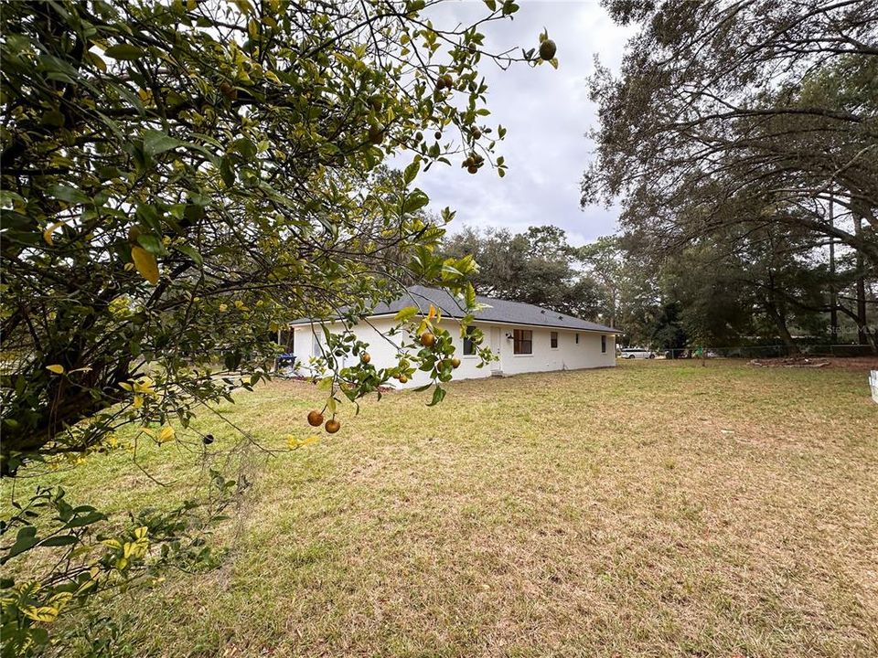 For Sale: $399,900 (3 beds, 2 baths, 1529 Square Feet)