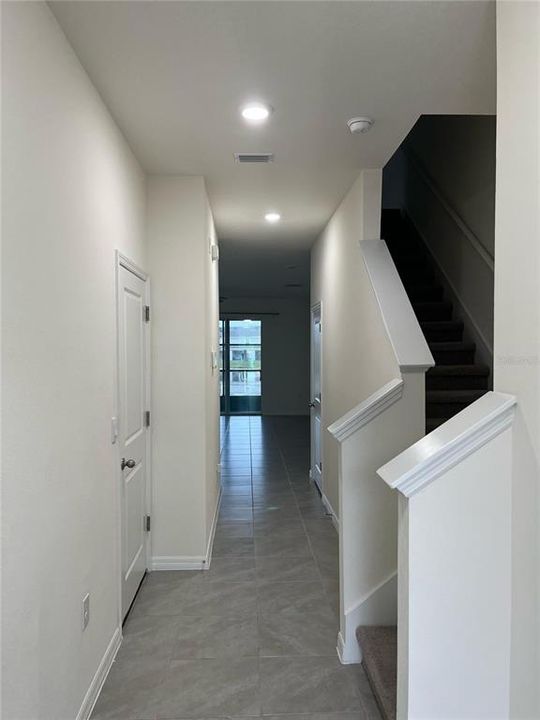 For Rent: $2,149 (3 beds, 2 baths, 1758 Square Feet)