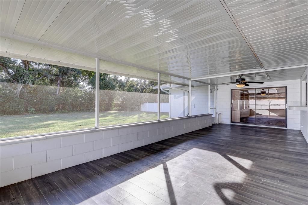 For Sale: $339,000 (3 beds, 2 baths, 1934 Square Feet)