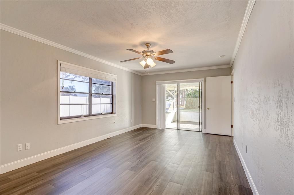 For Sale: $339,000 (3 beds, 2 baths, 1934 Square Feet)