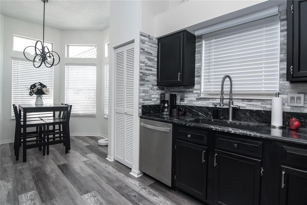 For Sale: $465,000 (2 beds, 2 baths, 1526 Square Feet)