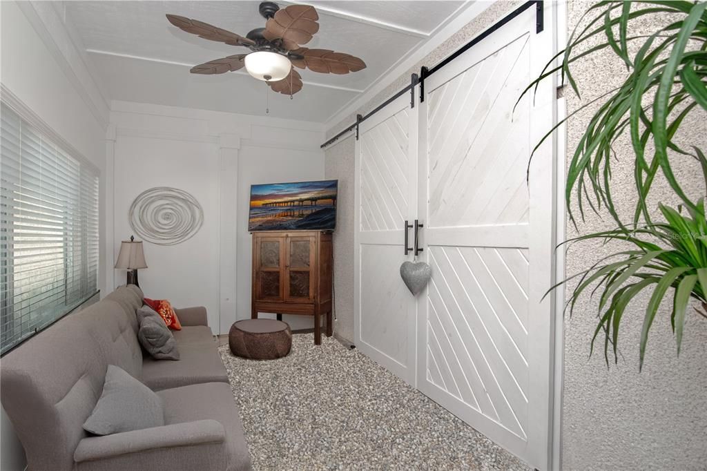 For Sale: $465,000 (2 beds, 2 baths, 1526 Square Feet)