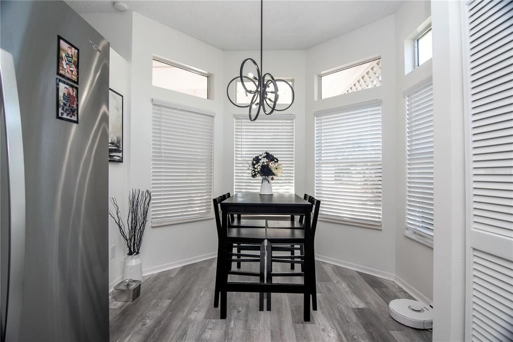 For Sale: $465,000 (2 beds, 2 baths, 1526 Square Feet)