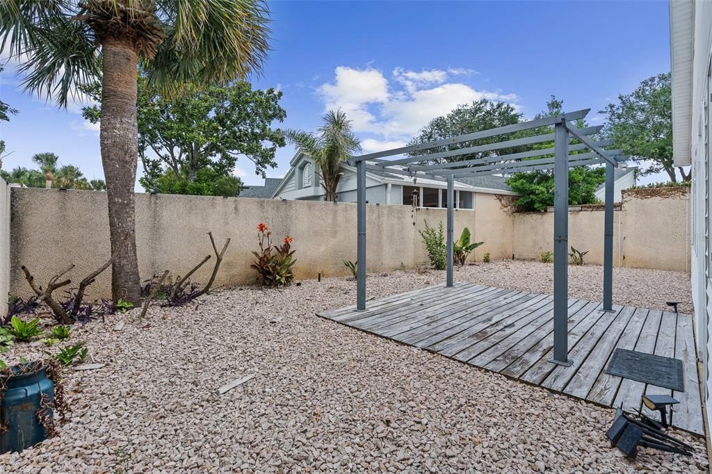 For Sale: $445,000 (2 beds, 2 baths, 1526 Square Feet)