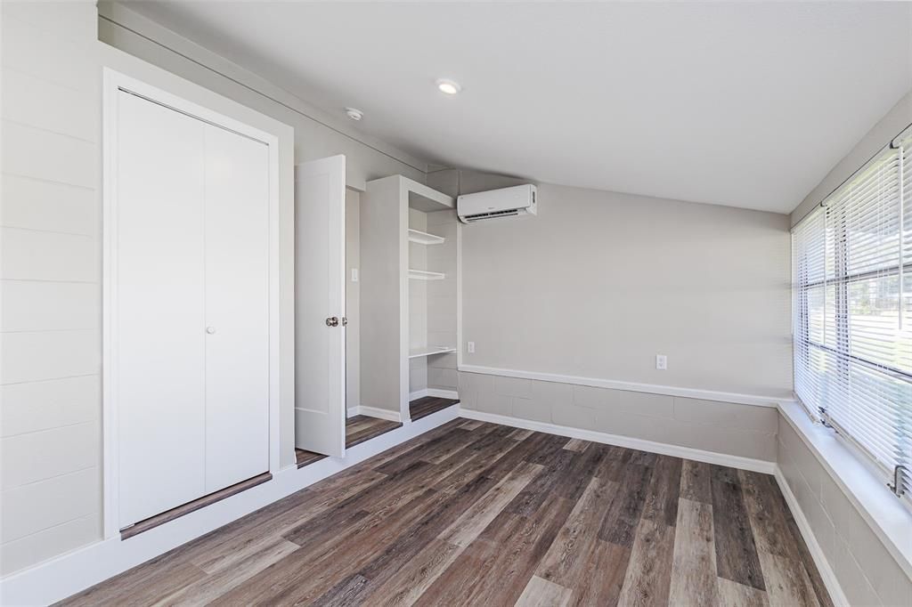 На продажу: $379,990 (4 спален, 3 ванн, 1916 Квадратных фут)