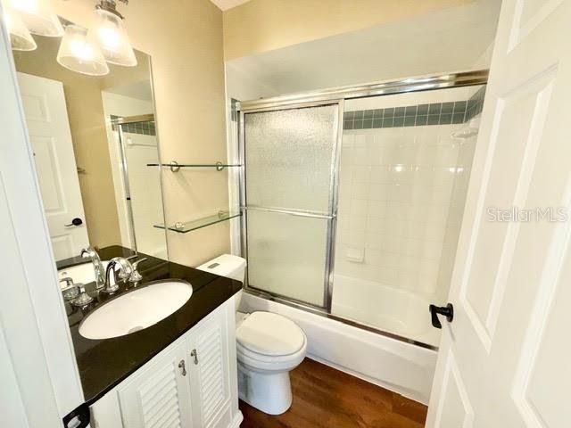 出租: $1,995 (3 贝兹, 2 浴室, 1092 平方英尺)