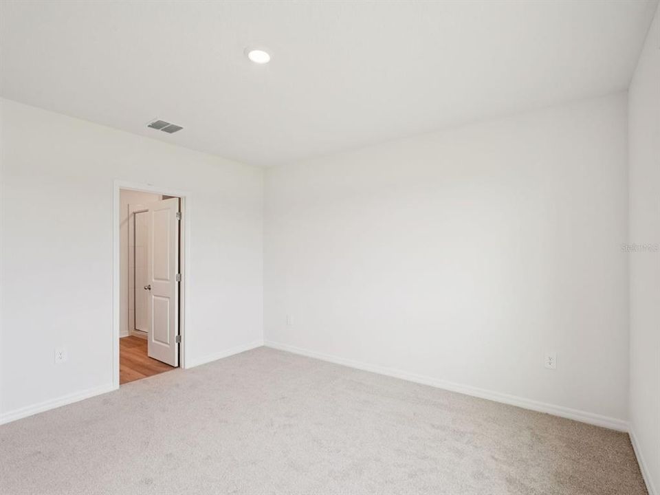 На продажу: $379,000 (3 спален, 2 ванн, 1491 Квадратных фут)