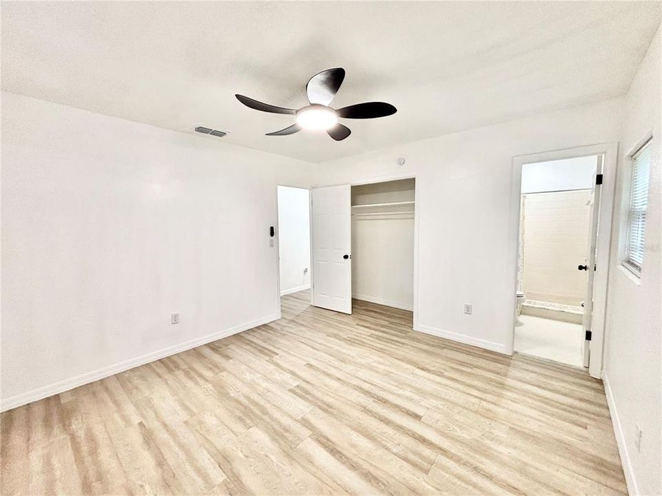 En Venta: $290,000 (3 camas, 2 baños, 1089 Pies cuadrados)