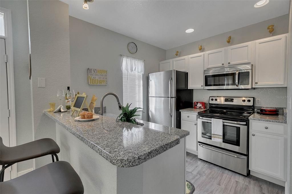 出租: $2,000 (4 贝兹, 3 浴室, 1470 平方英尺)