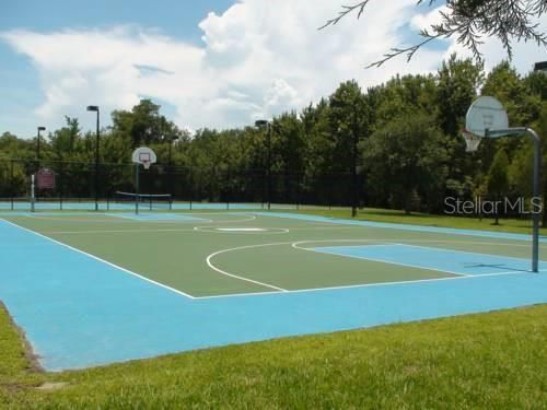 出租: $2,000 (4 贝兹, 3 浴室, 1470 平方英尺)