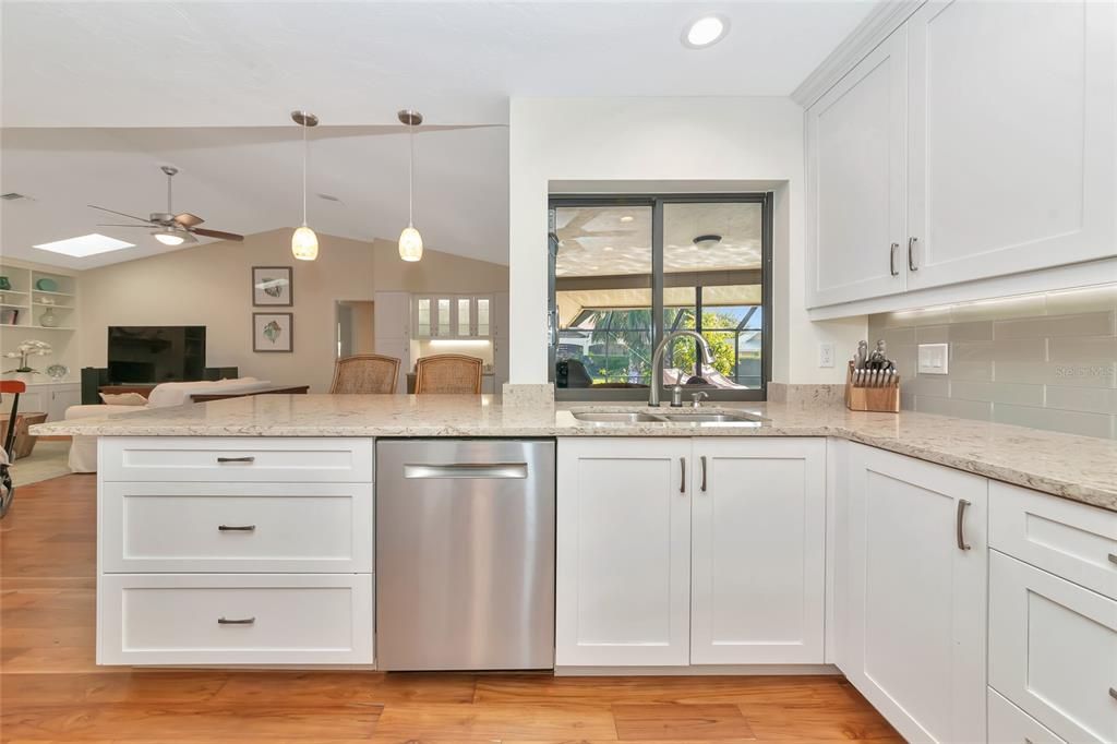 待售: $1,175,000 (3 贝兹, 3 浴室, 2698 平方英尺)