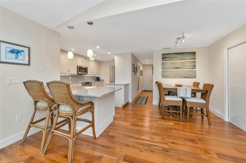 待售: $1,175,000 (3 贝兹, 3 浴室, 2698 平方英尺)