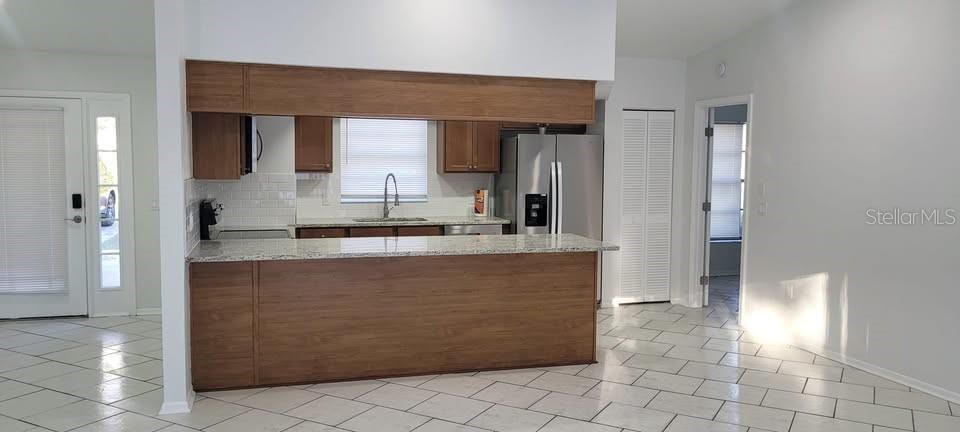 For Sale: $275,000 (4 beds, 2 baths, 1378 Square Feet)