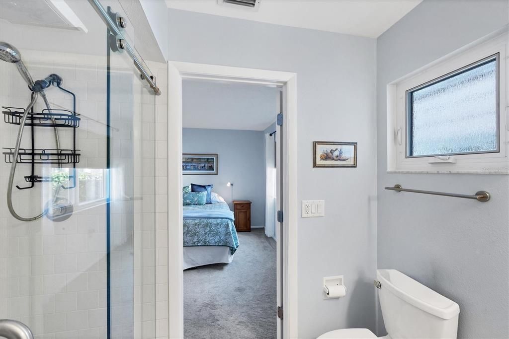 待售: $227,500 (2 贝兹, 2 浴室, 1372 平方英尺)