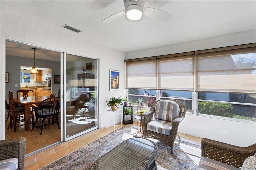 待售: $227,500 (2 贝兹, 2 浴室, 1372 平方英尺)