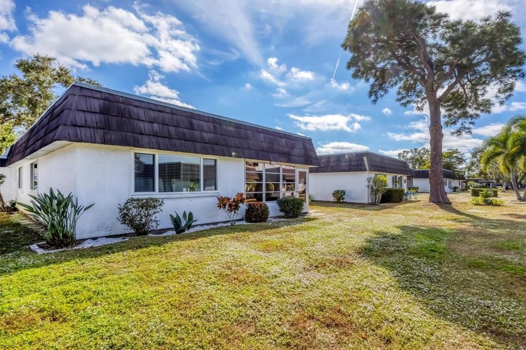 待售: $227,500 (2 贝兹, 2 浴室, 1372 平方英尺)