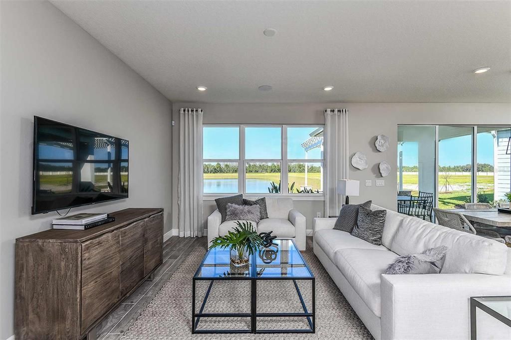 En Venta: $499,155 (2 camas, 2 baños, 1707 Pies cuadrados)